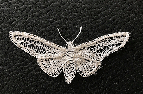 Papillon dentelle Duchesse de Martine (modèle de U.LÖHR)